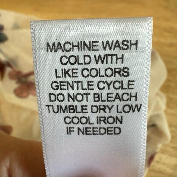 La La Land Creative Co Butterflies Cropped Mesh Top Lettuce Hems Small Whimsical - Picture 7 of 10